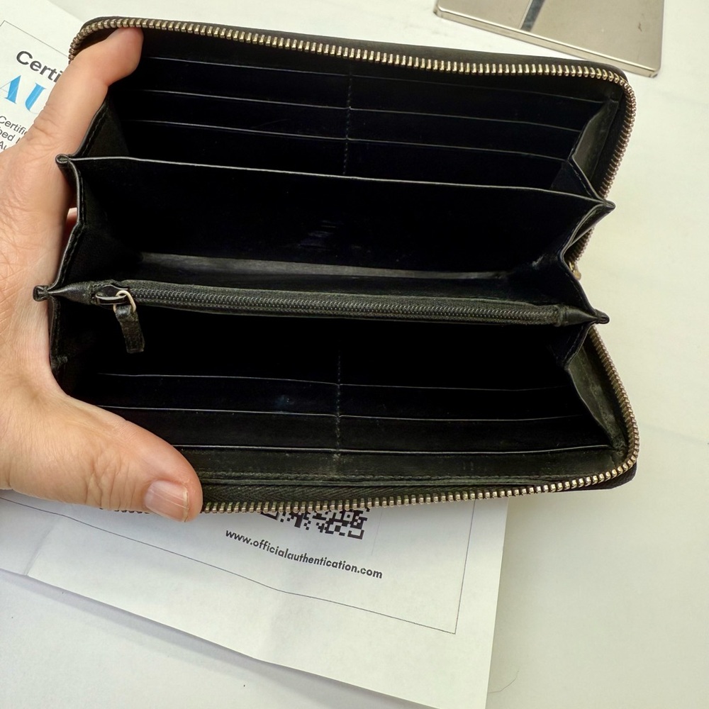 🖤 Gucci GG Guccissima Black Leather Zip-Around Wallet (Authenticated) - Picture 6 of 11